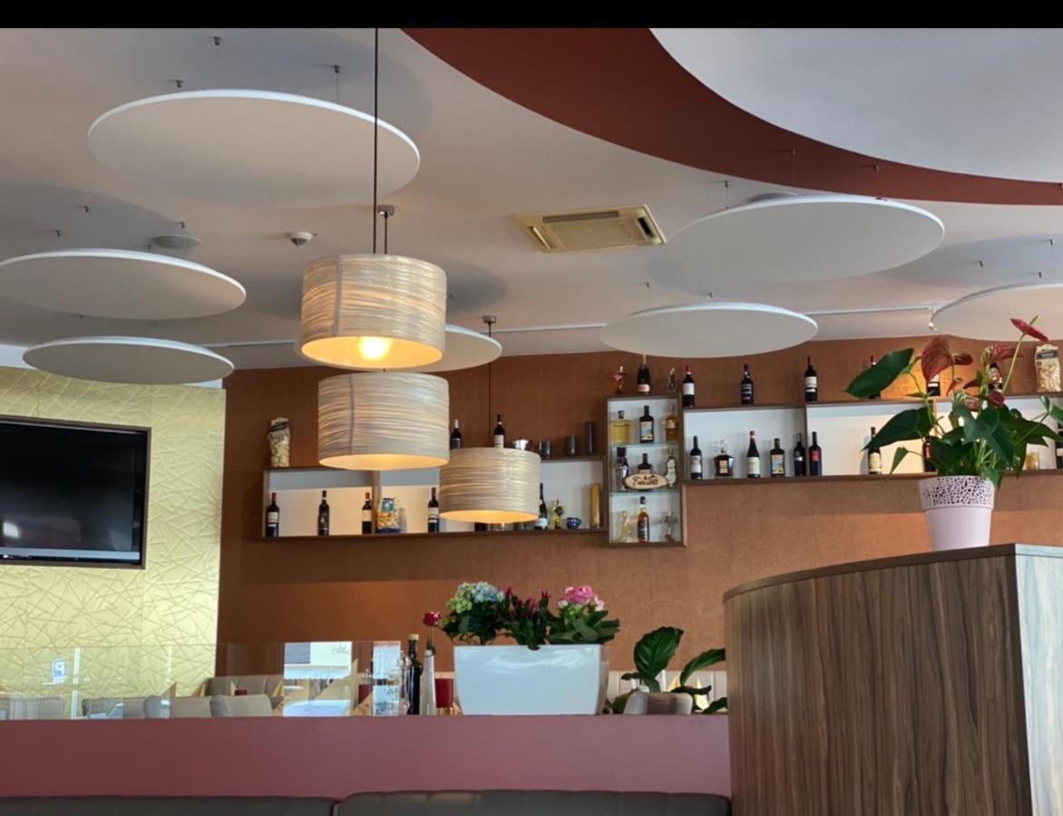 Hotel Toscana Borna Exterior foto